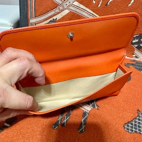 Gucci Orange Leather Wallet - Picture 5 of 11